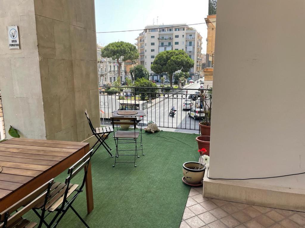 Locami Holiday&Rooms Suite Jolanda 卡塔尼亚 外观 照片
