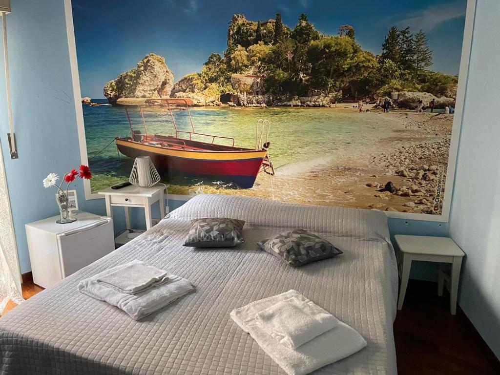 Locami Holiday&Rooms Suite Jolanda 卡塔尼亚 外观 照片