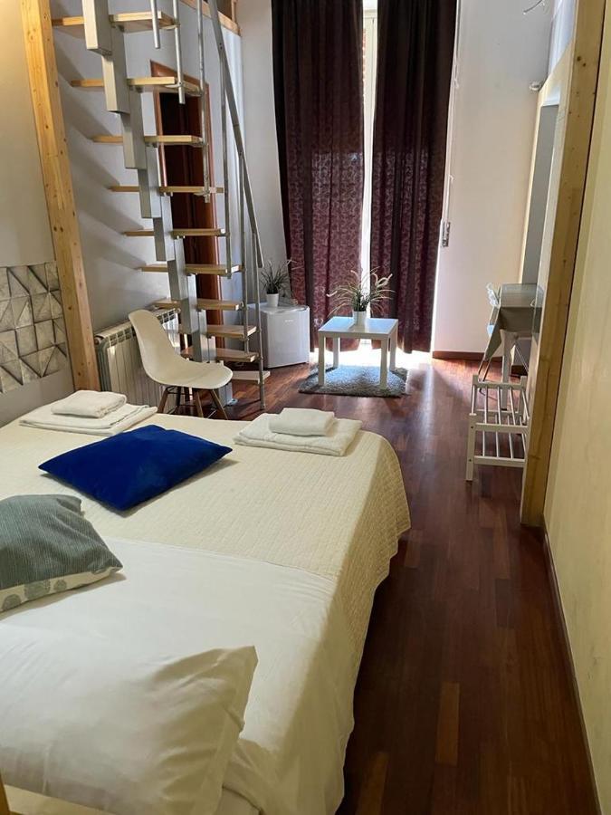 Locami Holiday&Rooms Suite Jolanda 卡塔尼亚 外观 照片
